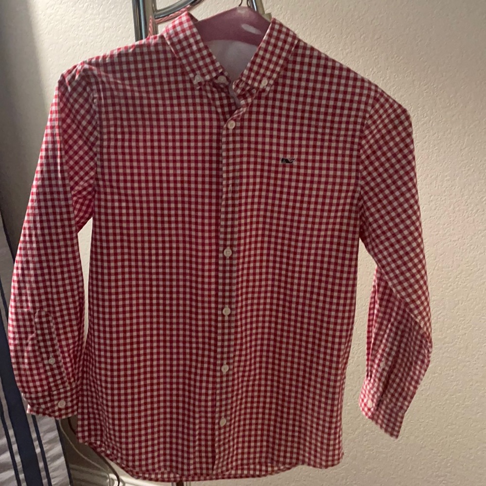 Vineyard Vines button down dress shirt